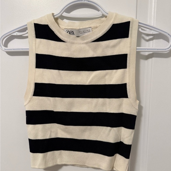 Zara Striped Black and Cream Tank Top crop top - Picture 3 of 4